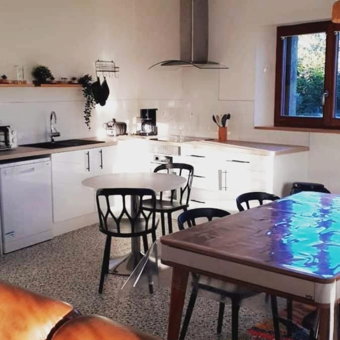 Les Verveines Apartment Saint-Martin-dʼArdèche Екстериор снимка