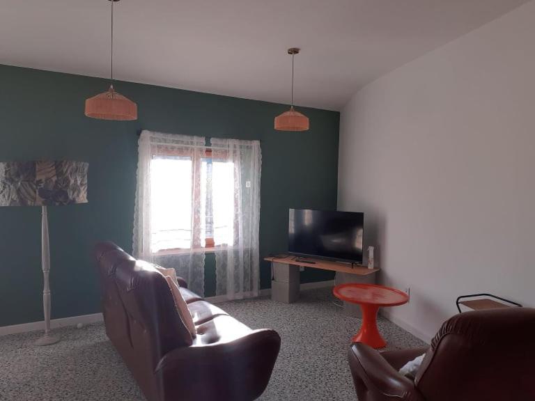 Les Verveines Apartment Saint-Martin-dʼArdèche Екстериор снимка